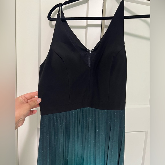 Betsy and Adam ombre pleated glitter-skirt gown - Picture 9 of 11